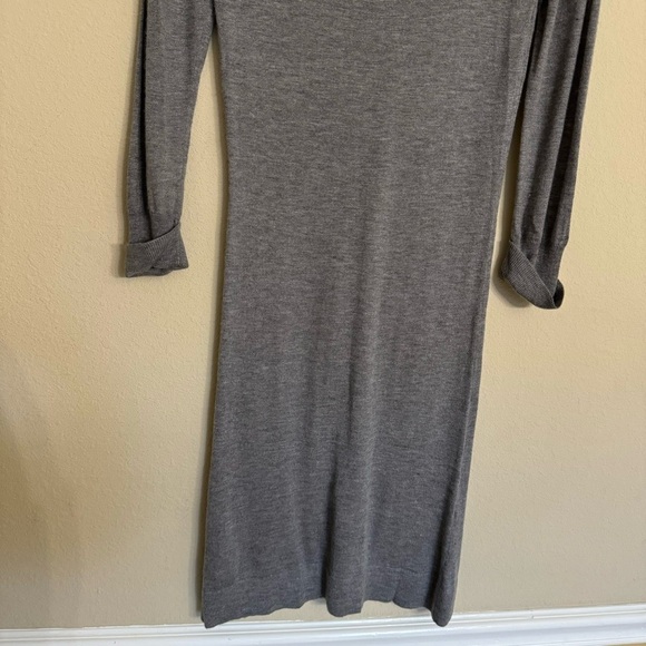 French Connection Gray Sweater Dress Beaded Shoulders Size 6 - Picture 12 of 15
